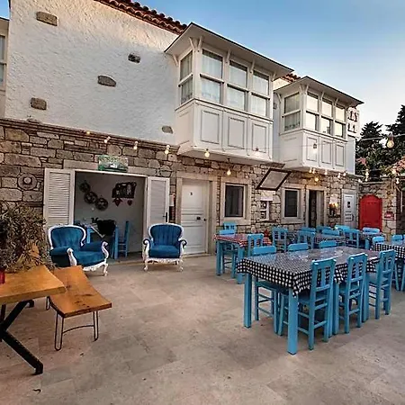 Monat Alacati Hotel 3*
