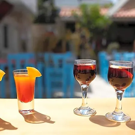 Monat Alacati Hotel 3*